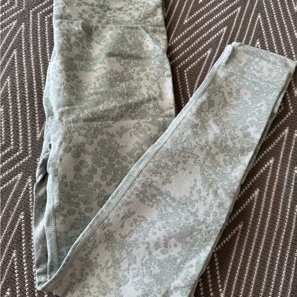 Gymshark Sage Green Floral Seamless Leggings